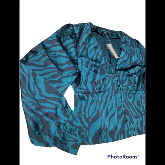 NWT J. Crew Green and Black Zebra Print Blouse Sz 14 - Picture 4 of 12